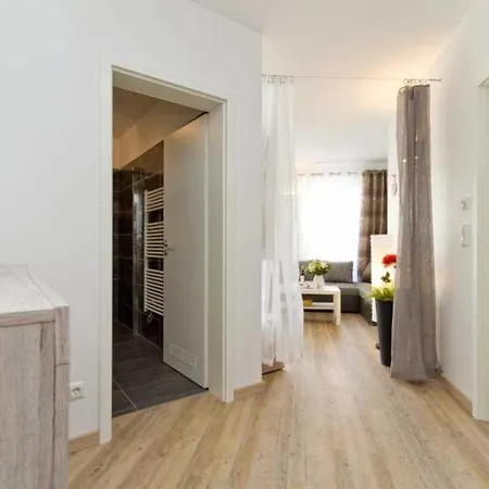 Bettina App 10 Апартаменты *